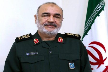 شرایط معیشتی مردم را به سطح بهتری نسبت به قبل از سیل می‌رسانیم
