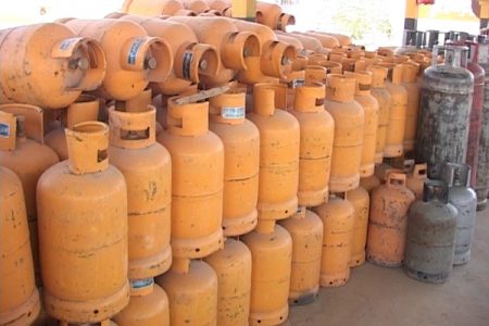 تشکیل پرونده برای مراکز متخلف توزیع گاز مایع در خوزستان