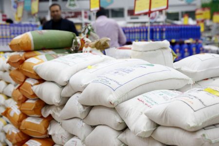 سهمیه برنج و شکر ماه رمضان خوزستان در انبارها موجود است