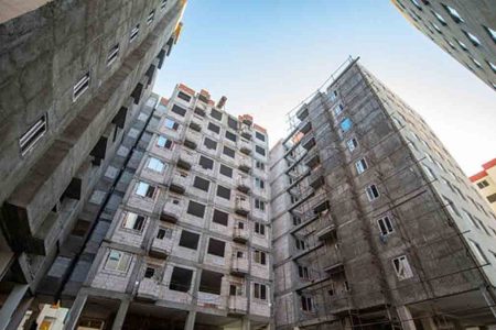 فعالان خصوصی مسکن در دالان‌های اداری پاس‌کاری می شوند