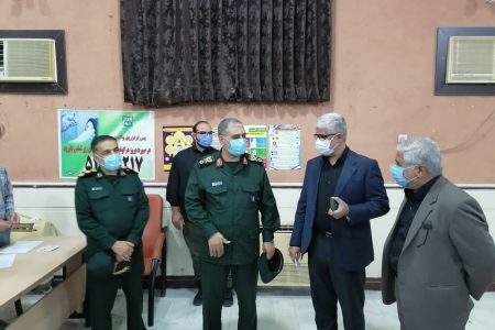 بازدید فرمانده سپاه خوزستان از مراکز واکسیناسیون شهرستان آبادان