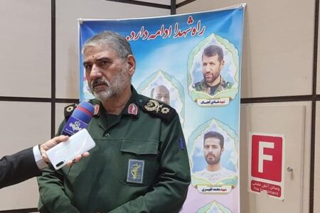 هر حرکتی در جهت تضعیف شرکت فولاد خوزستان همنوایی با دشمن است