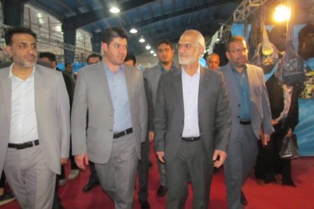 بازدید استاندار خوزستان از نمایشگاه ویژه بازگشایی مدارس